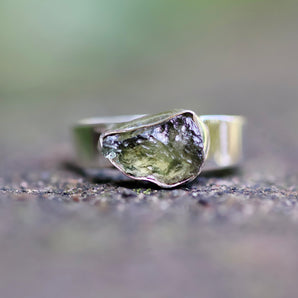 Moldavite Silver Ring (size:7)