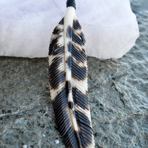 Bone Waikiki Feather Necklace