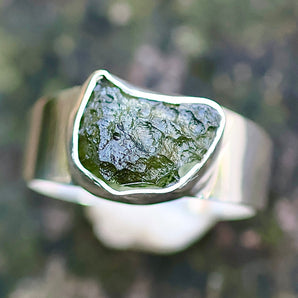 Moldavite & Sterling Silver Ring (size:8)