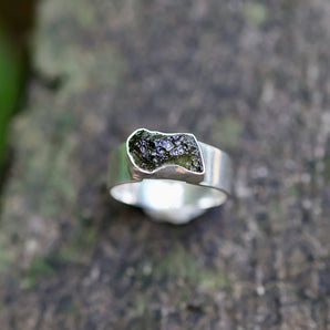 Moldavite Sterling Silver Ring        (Size: 10)